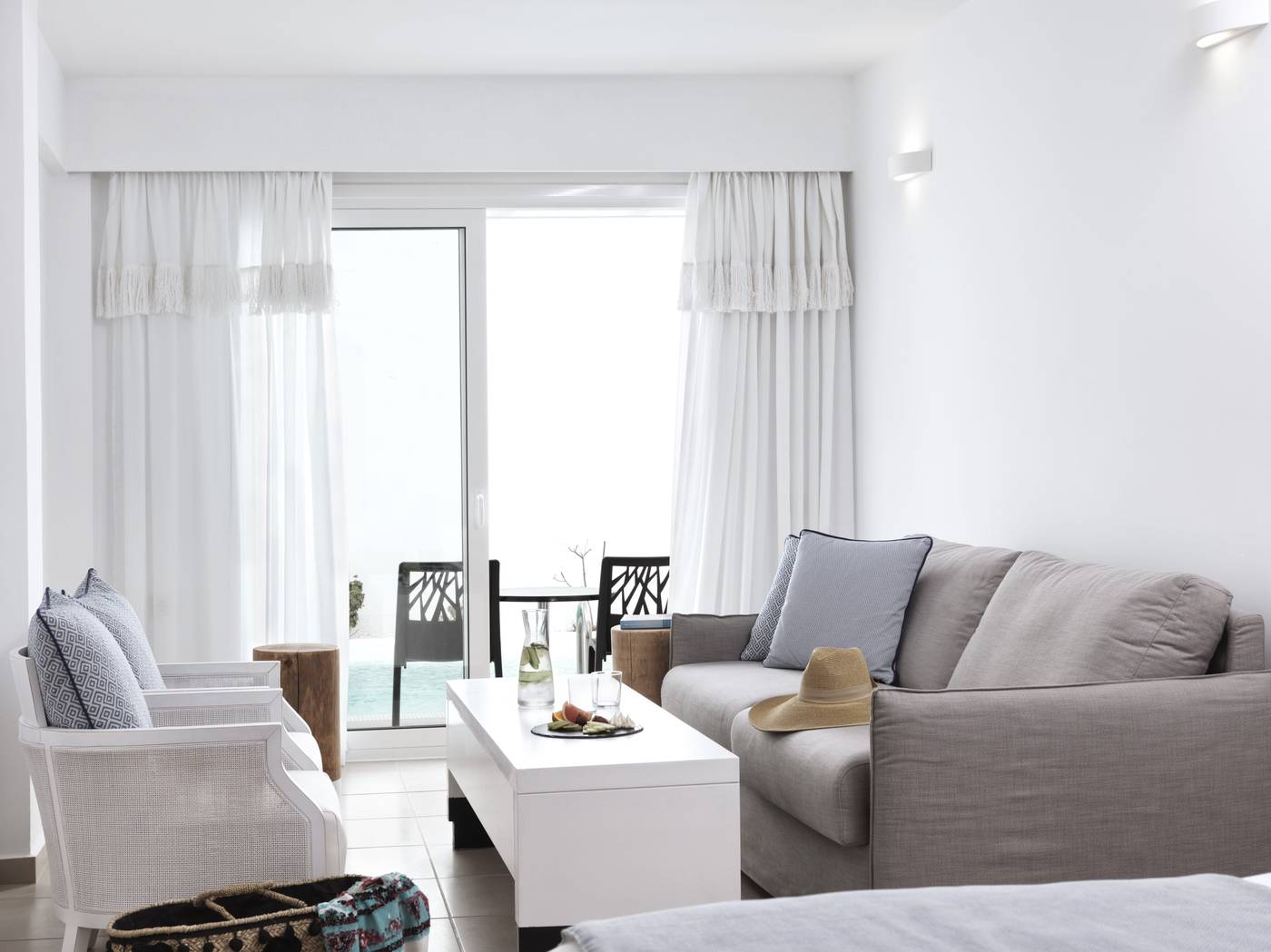 Aressana-Spa-Hotel---Suites-Room-24