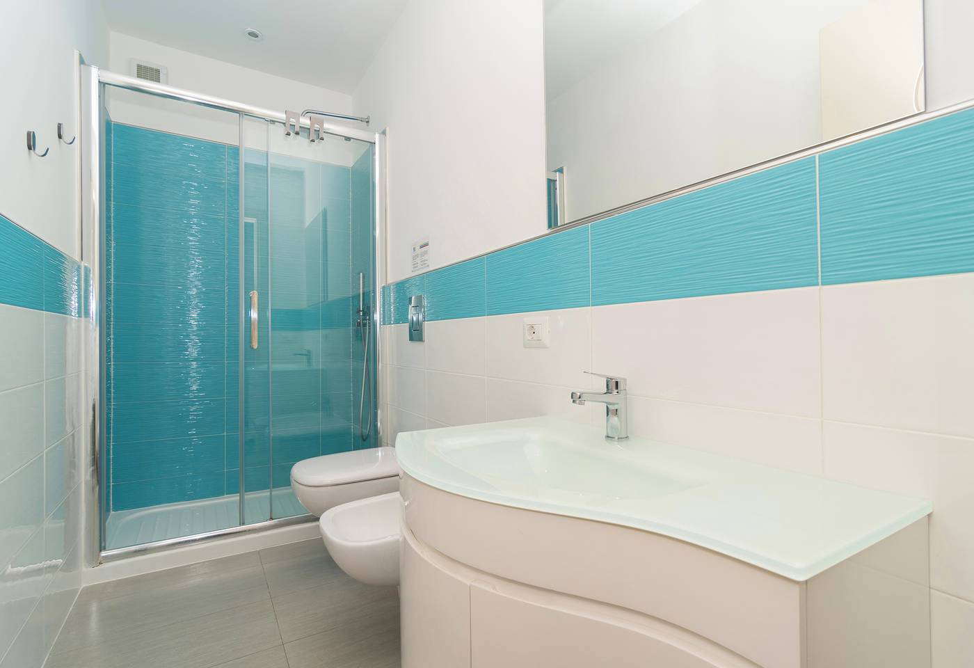 Emily-Suites-Room-19