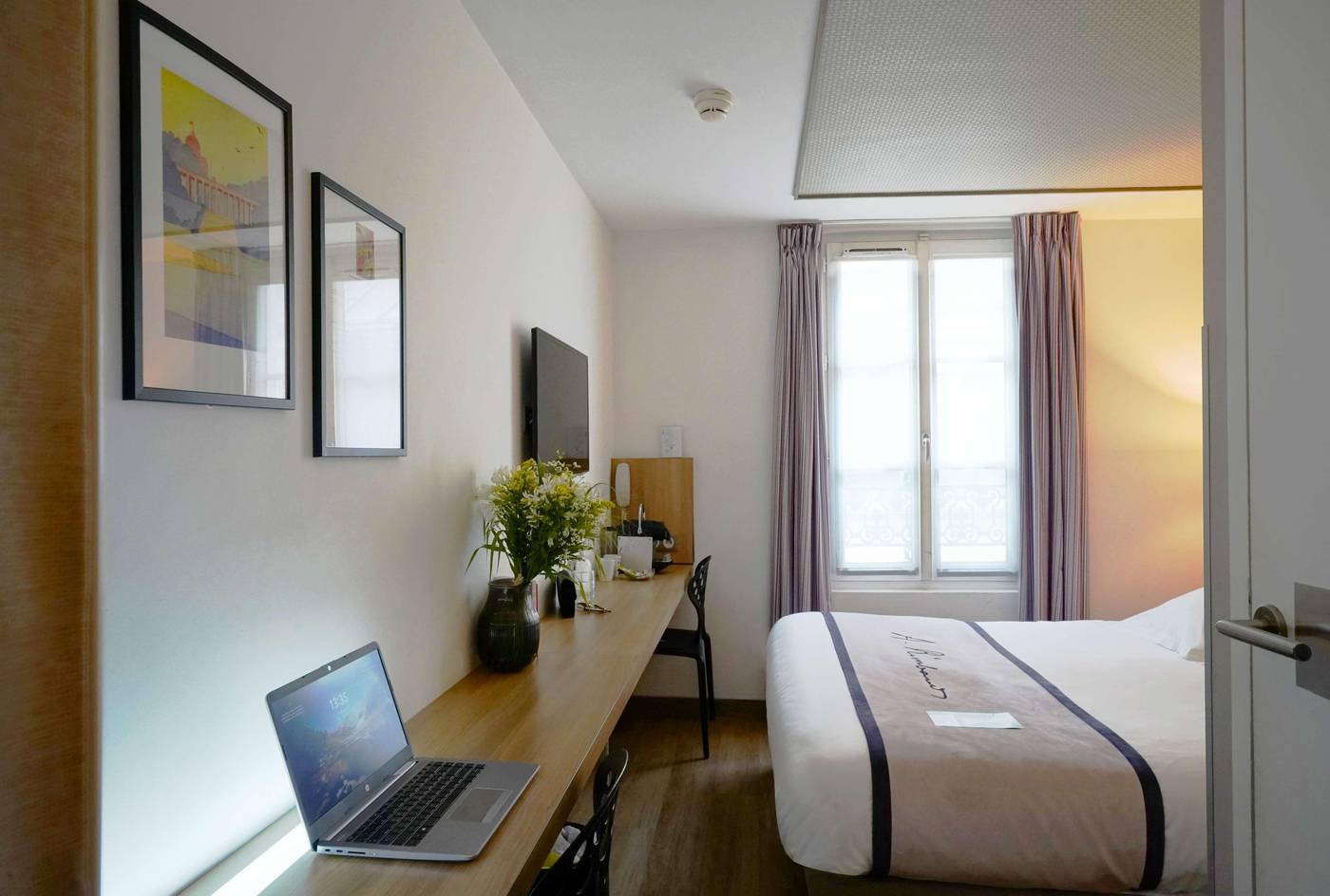 Hotel-Litteraire-Arthur-Rimbaud--BW-Signature-Coll-Room-30