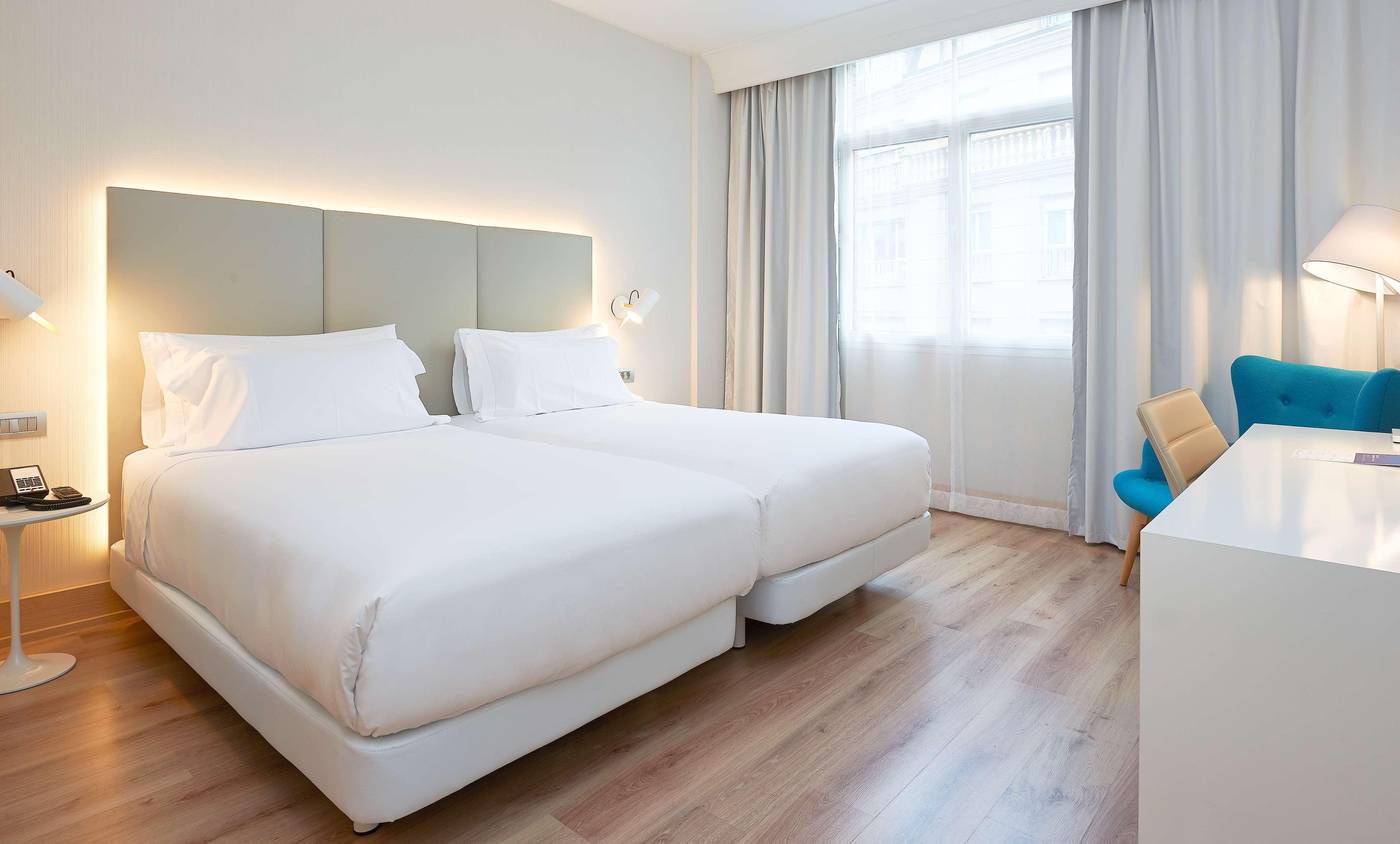 NH Bilbao Deusto-Spain-BILBAO-Room-9
