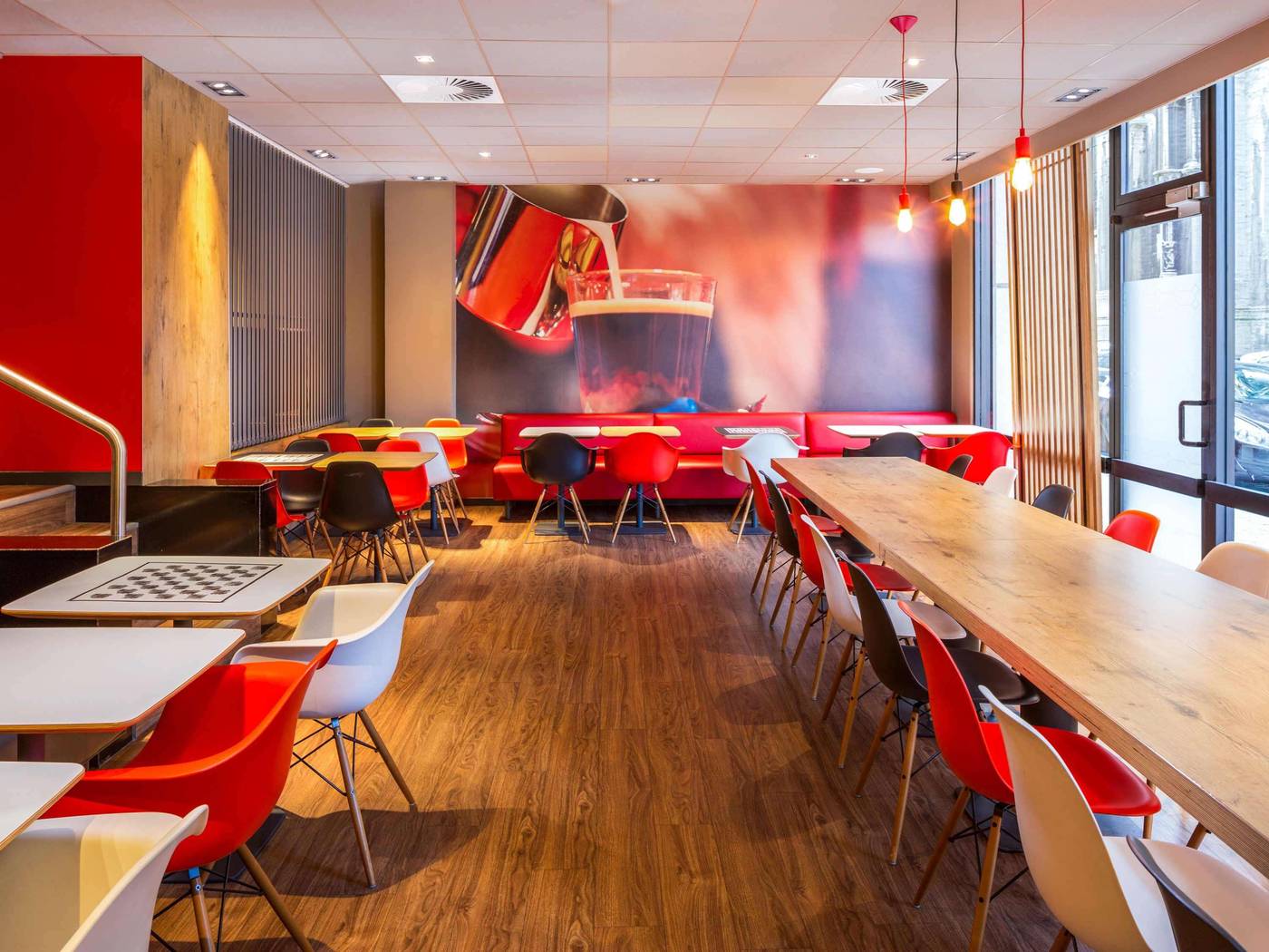 ibis-Brussels-City-Centre-Restaurant-17