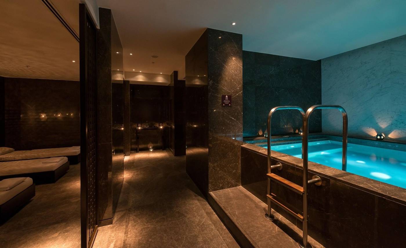 Hilton-Istanbul-Bomonti-Hotel---Conference-Centre-Sports-and-Entertainment-93