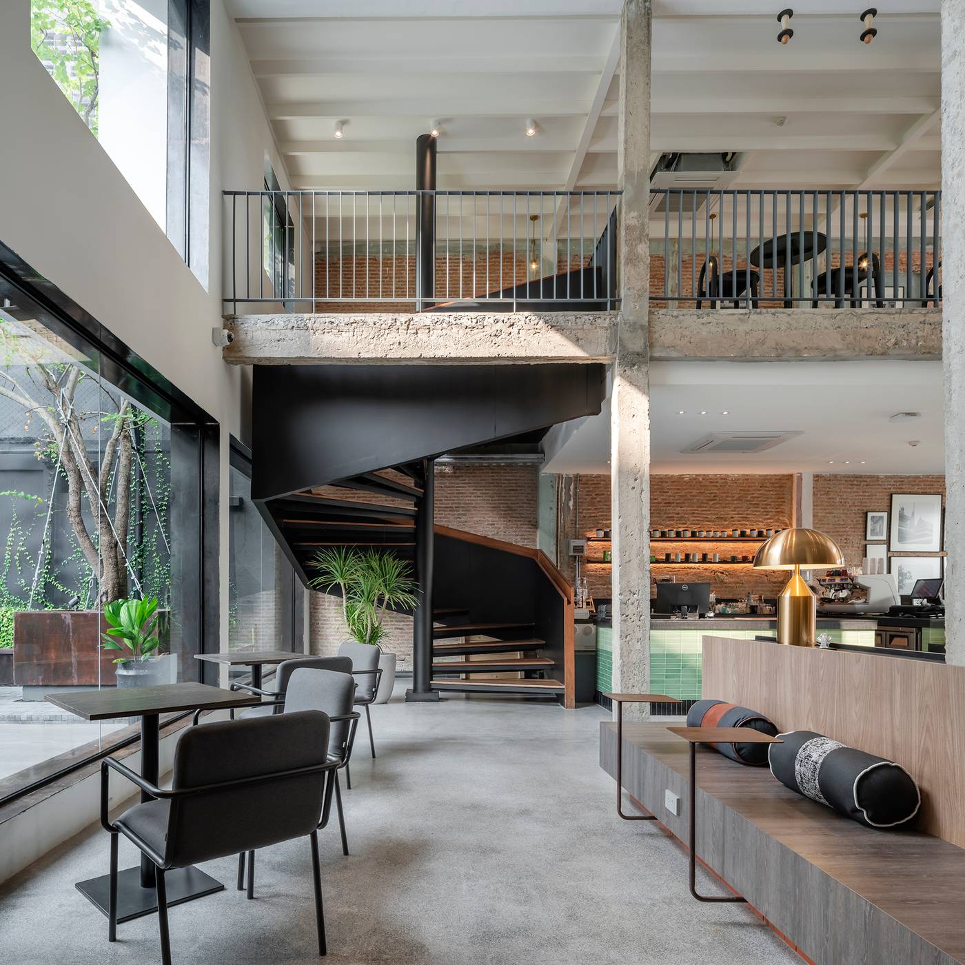 Lilit-Bang-Lumphu-Hotel-Lobby-15