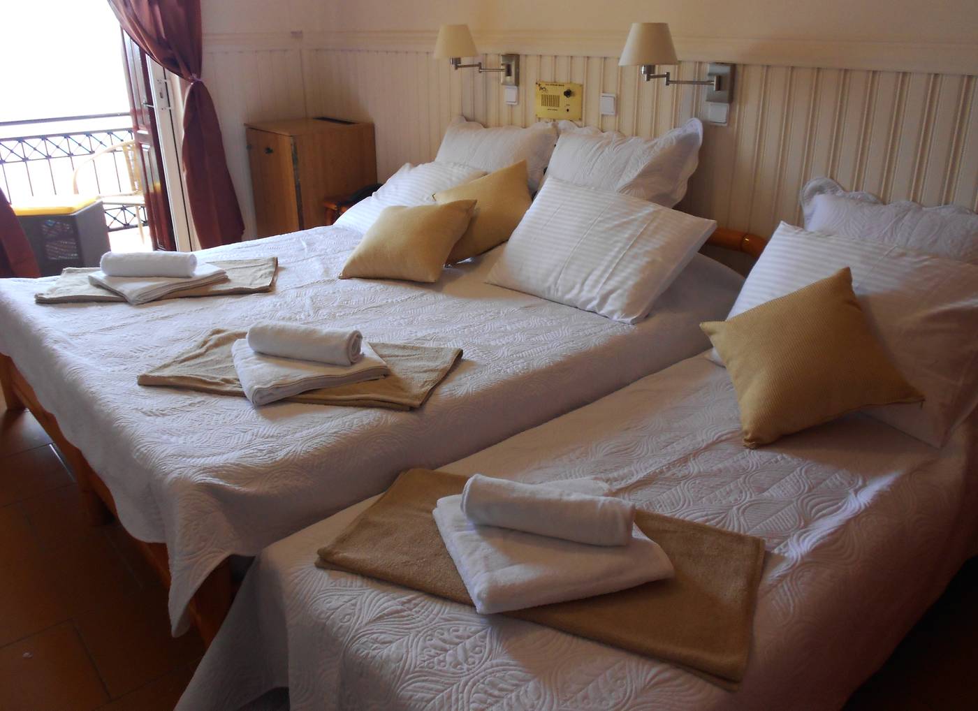 Sunrise-Beach-Room-19