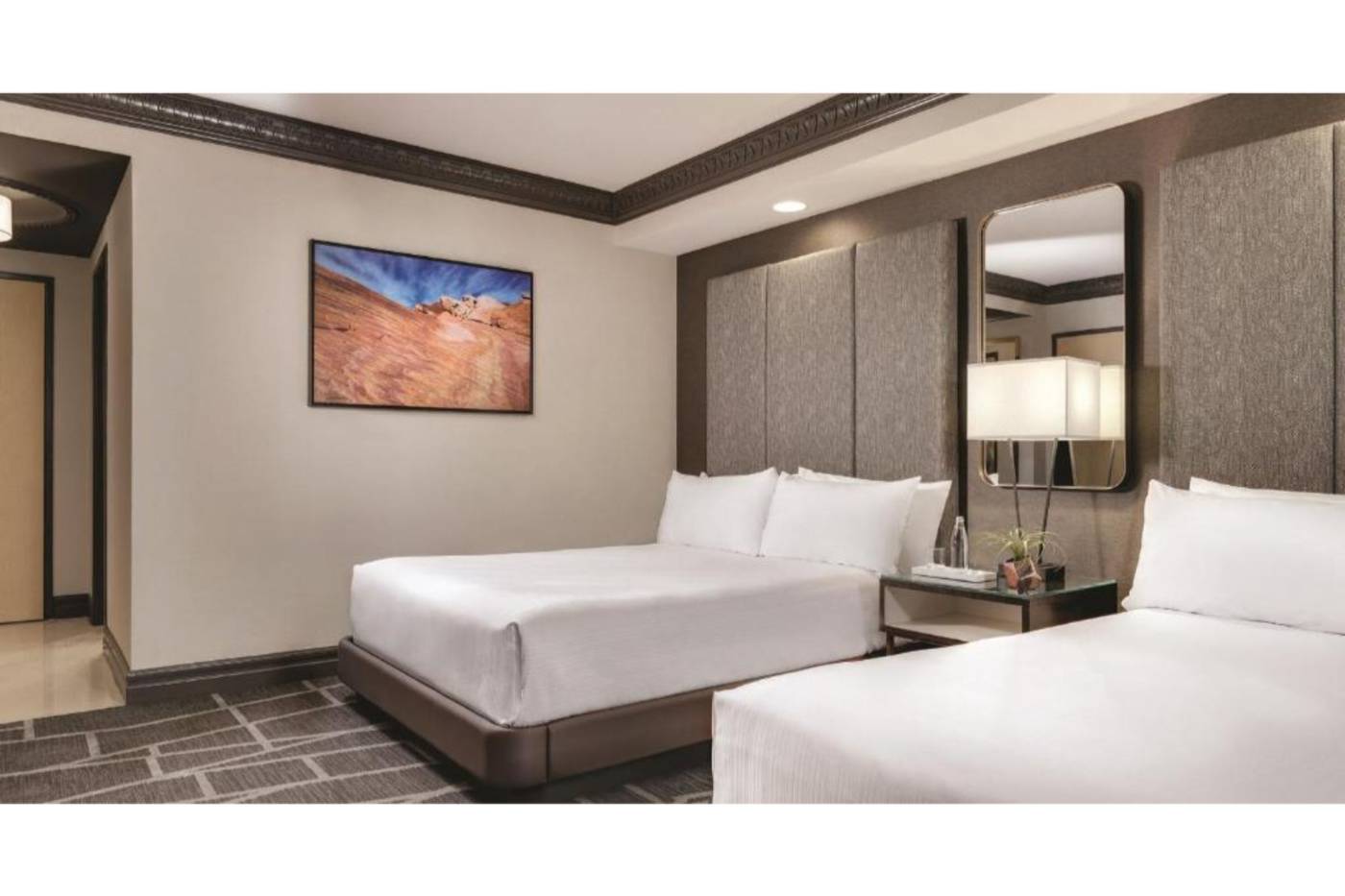 Luxor-Hotel-and-Casino-Room-44