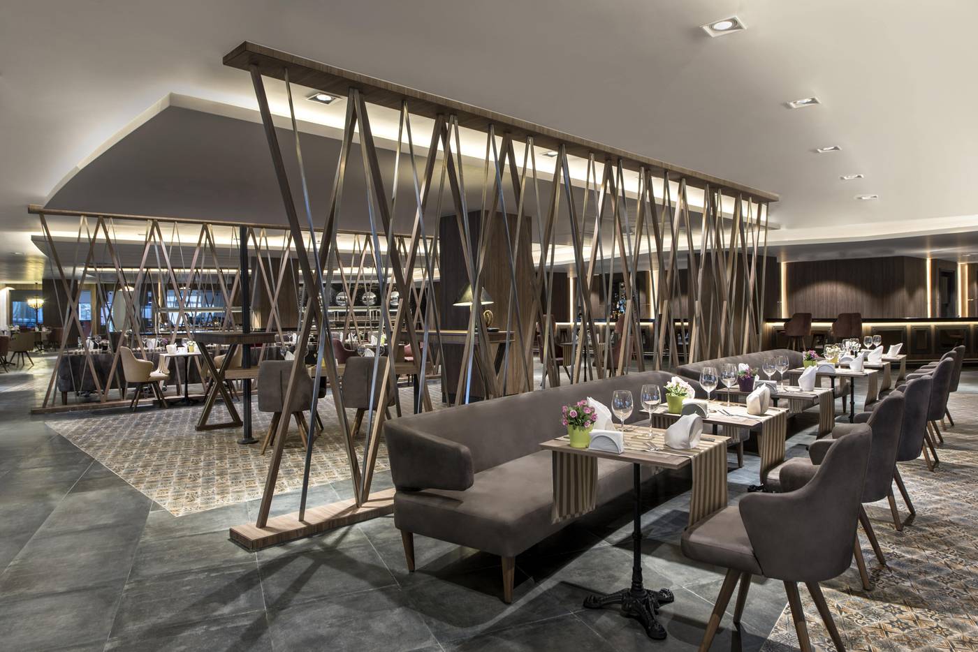 Delphin-Be-Grand-Resort-Restaurant-35