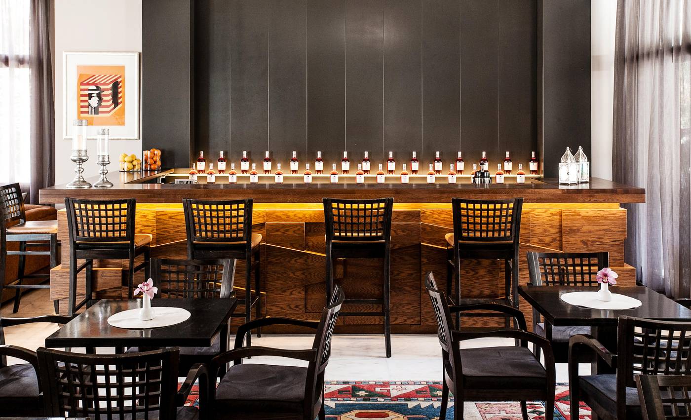 La-Piscine-Art-Hotel---Adult-Only-Lobby-47