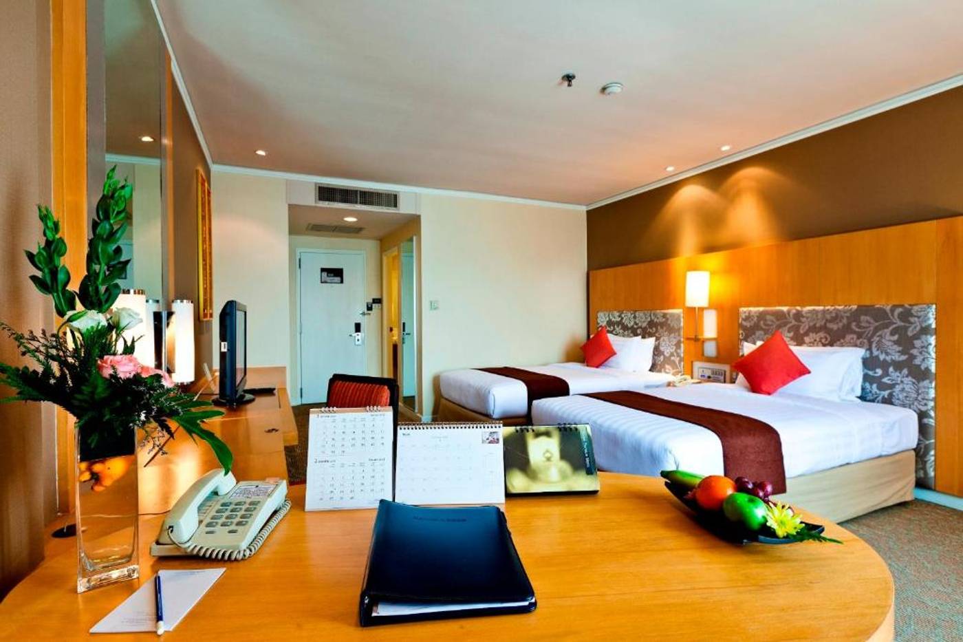 Royal-Princess-Larn-Luang-Bangkok-Room-30