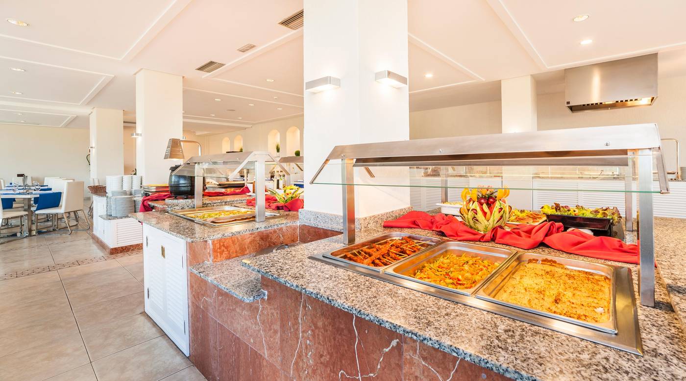 Globales-Cala------n-Blanes-Restaurant-19