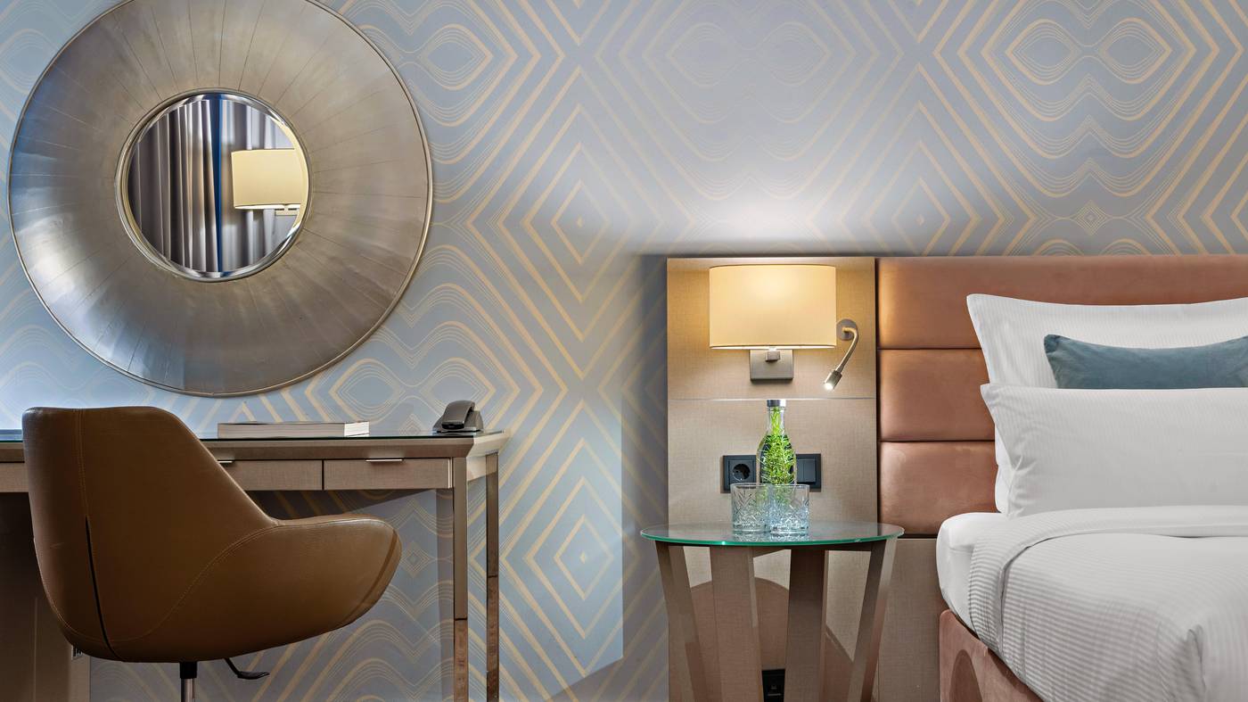 Crowne-Plaza-Berlin-City-Centre-Room-39