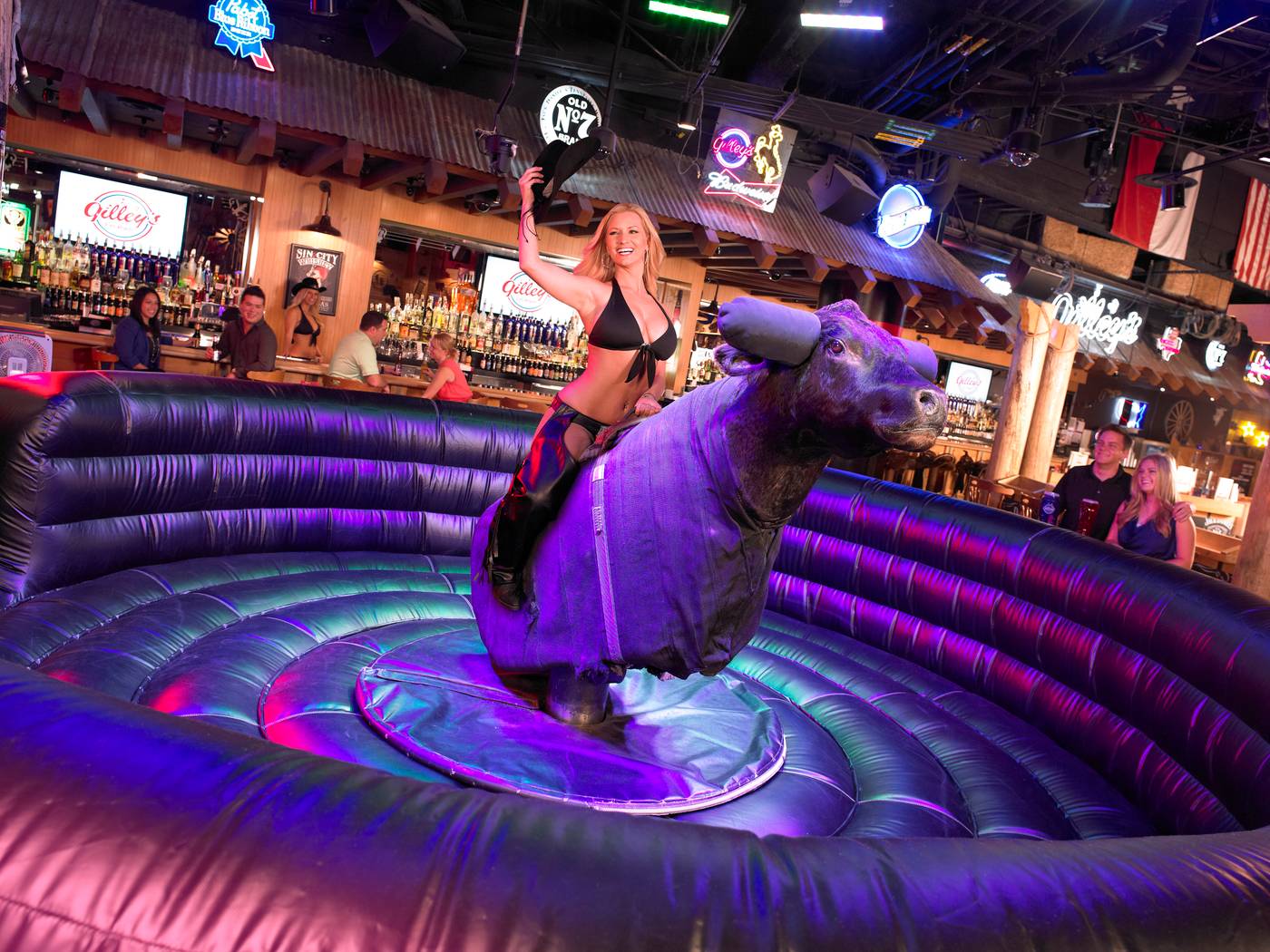 Treasure-Island-Bar-39