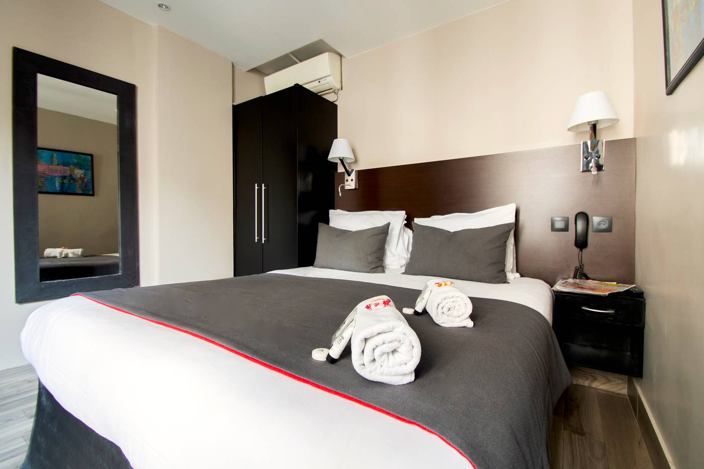 Migny-Opera-Montmartre-Room-25