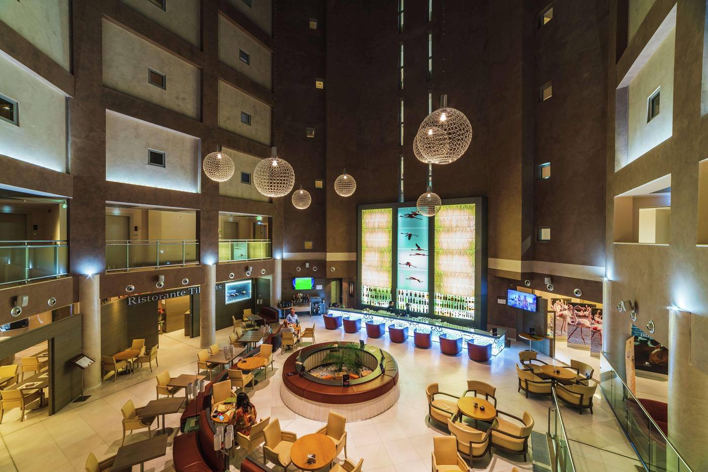 Double-Tree-by-Hilton-Hotel-Olbia-Lobby-54