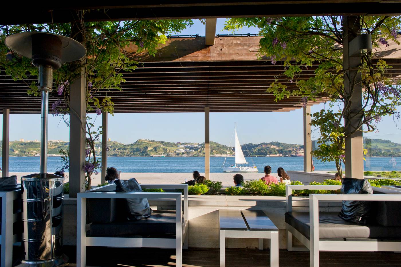 Altis-Belem-Hotel---Spa---Design-Hotels-Bar-53