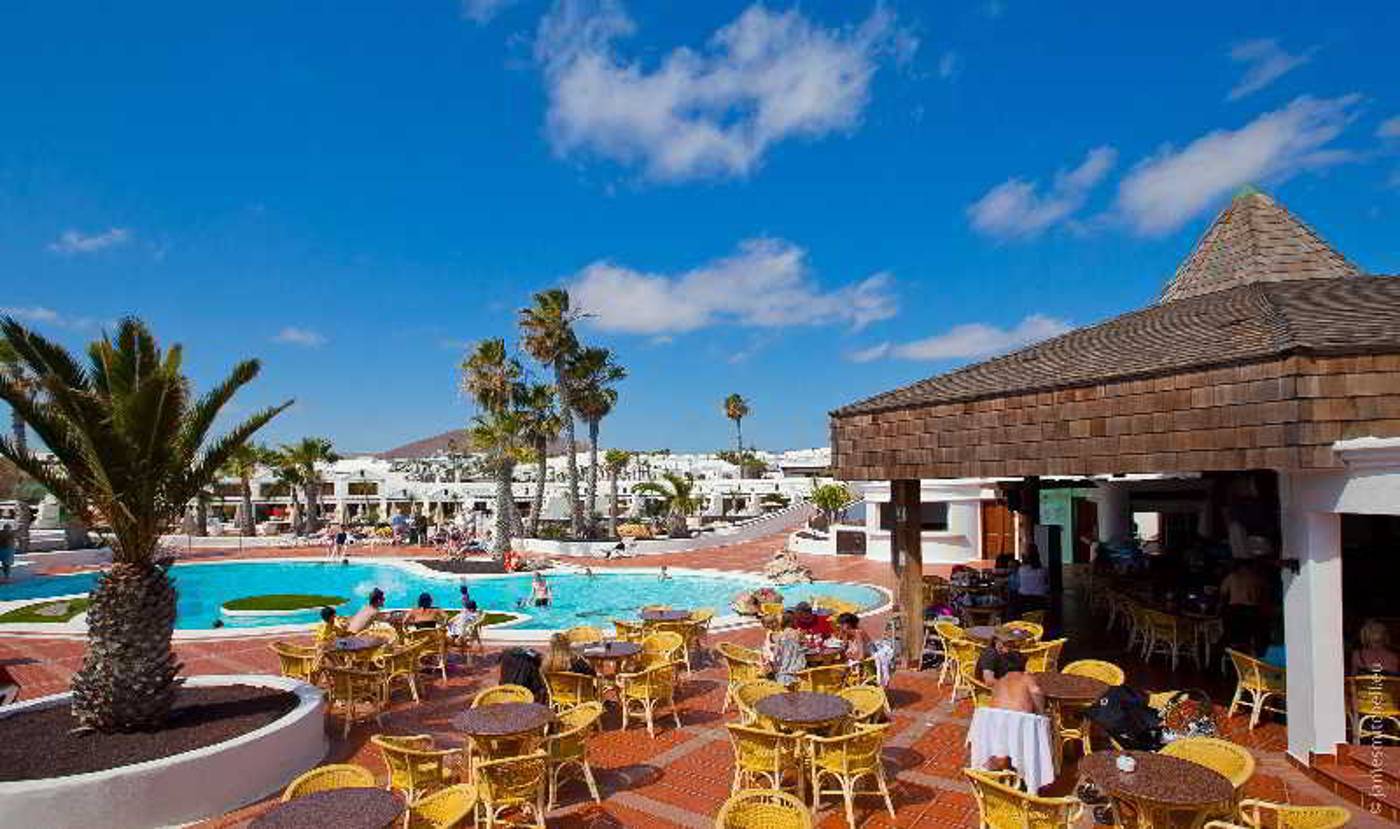 Sands-Beach-Resort-Terrace-13