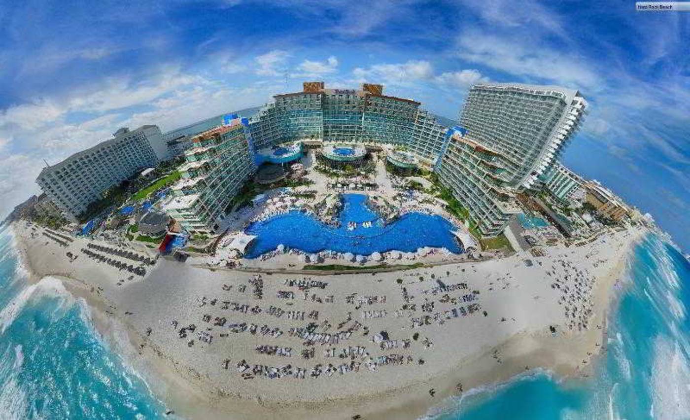 Hard-Rock-Hotel-Cancun-Pool-3