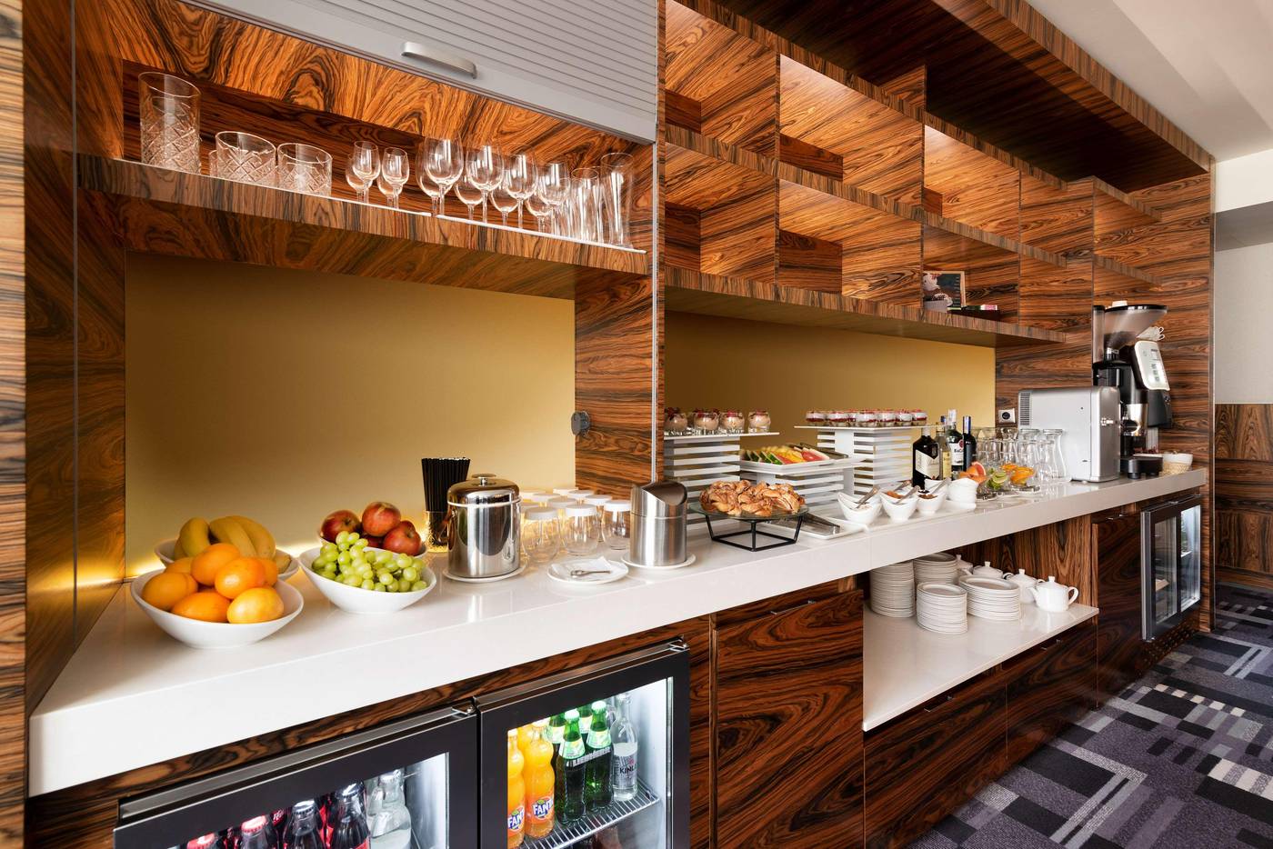 DoubleTree-by-Hilton-Krakow-Hotel---Convention-Cen-Restaurant-20