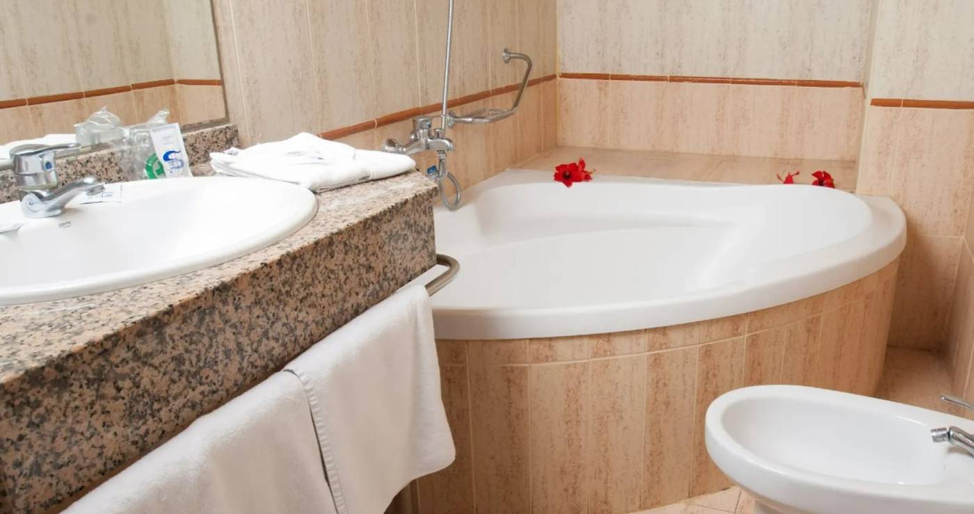 Santa-Monica-Playa-Room-34