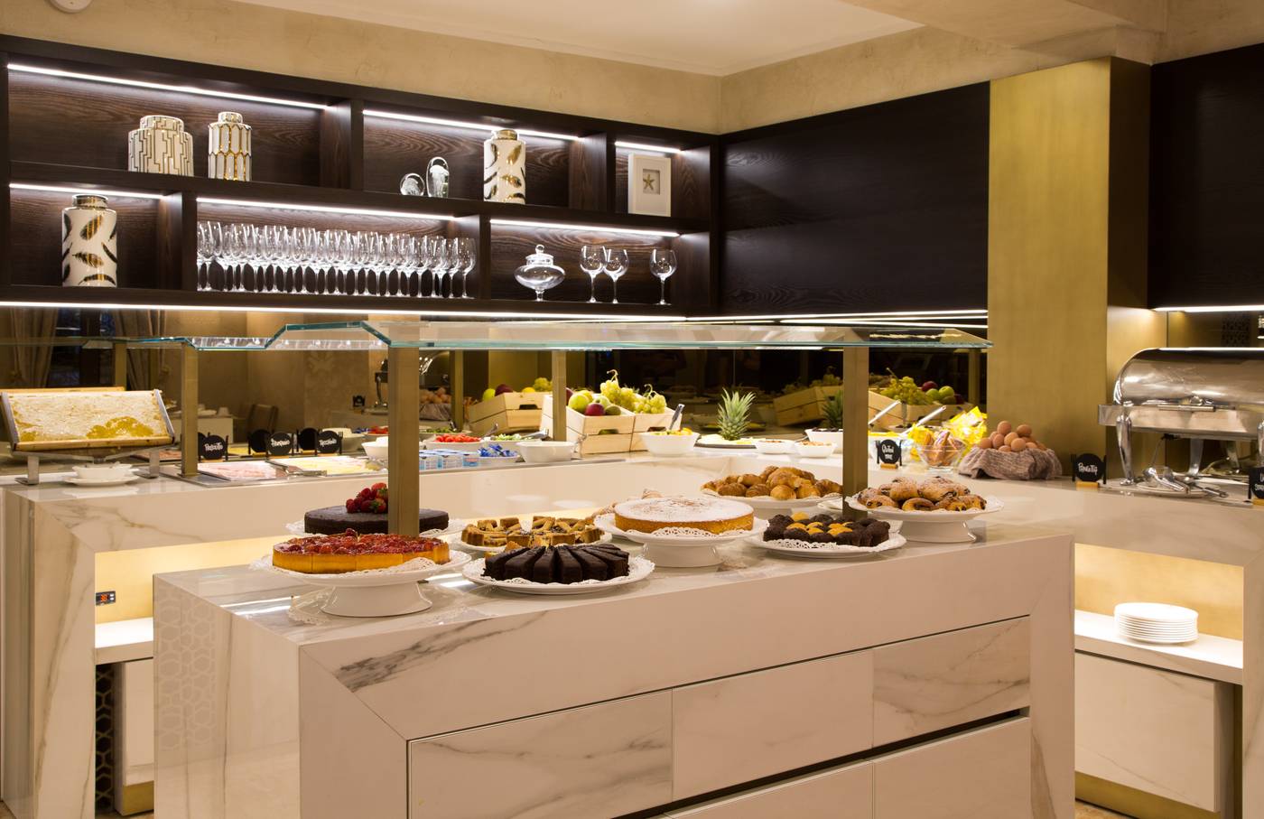 CHC-Continental--BW-Premier-Collection-Restaurant-41