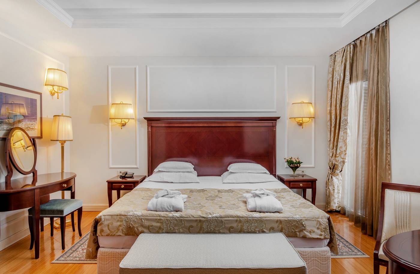 President-Solin-Room-17