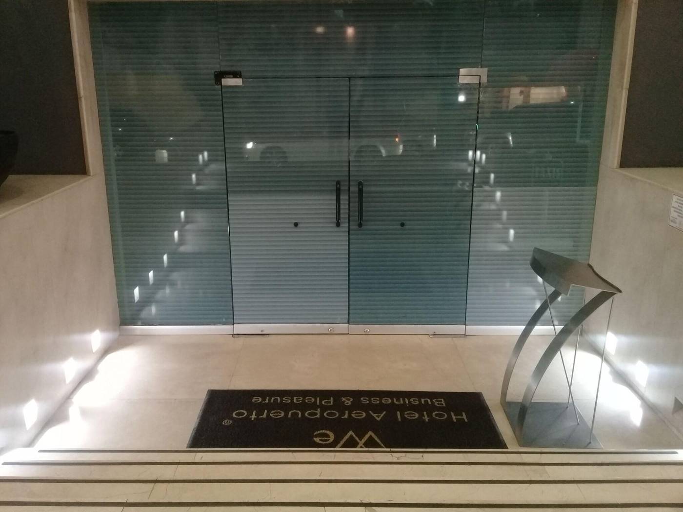 We Hotel Aeropuerto-Mexico-Ciudad De Mexico-Lobby-4