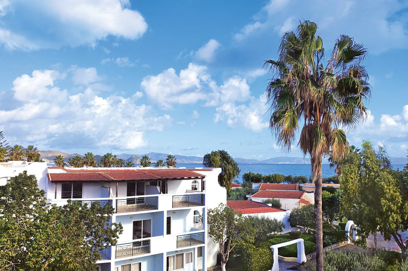 Atlantis-Hotel-Room-13