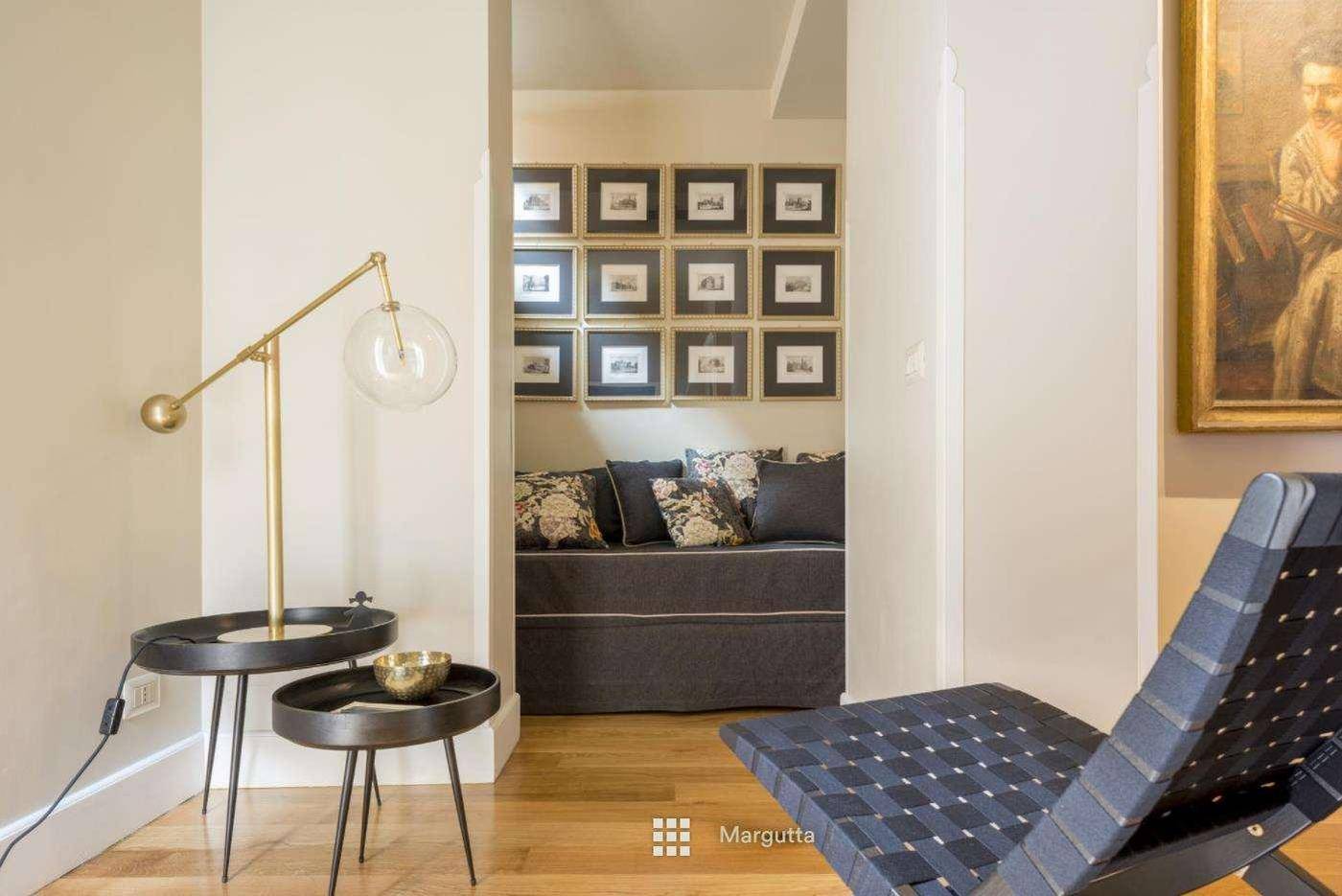 Crossing-Condotti-Room-44