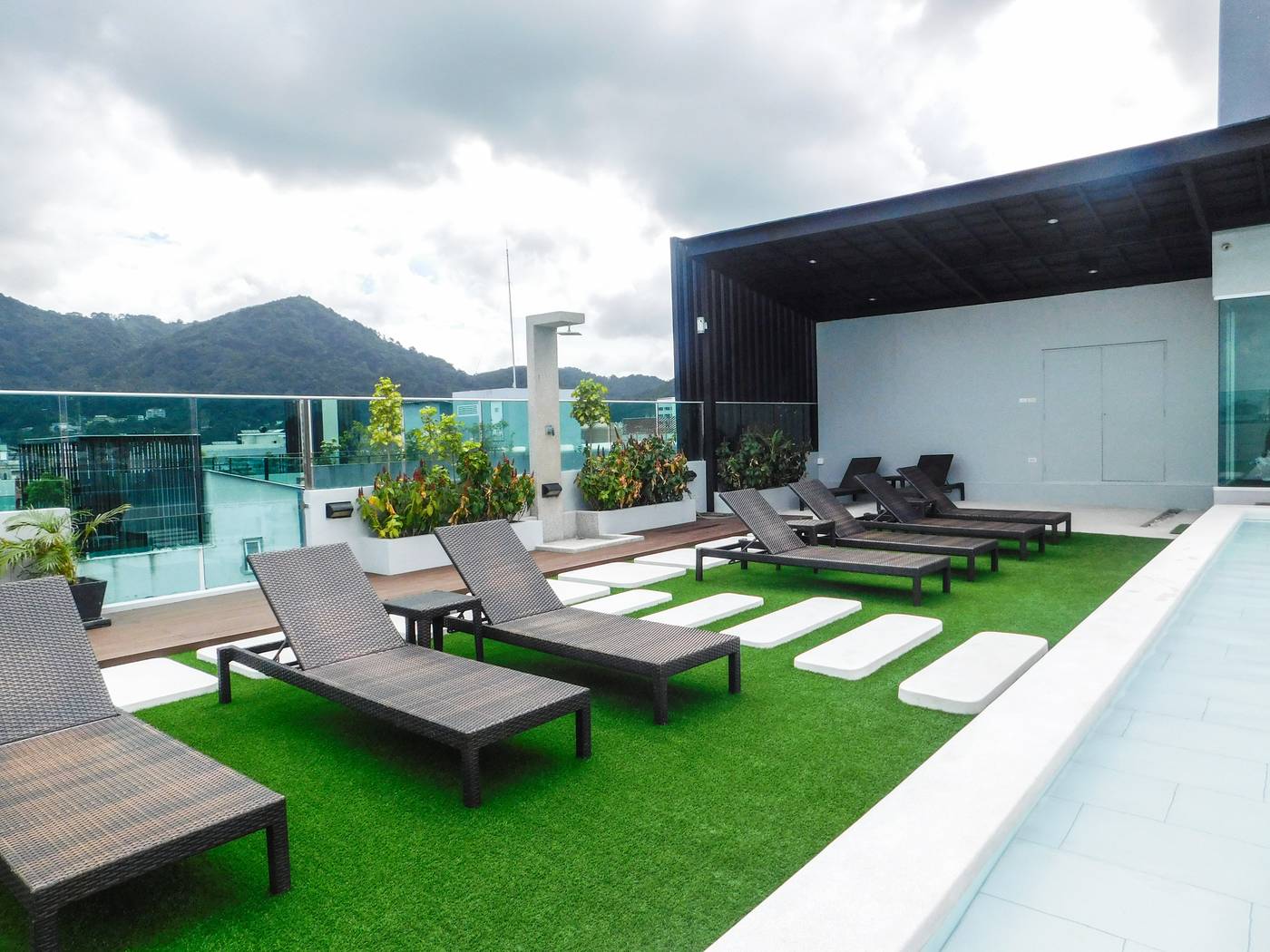 The-AIM-Patong-Hotel-General-view-10