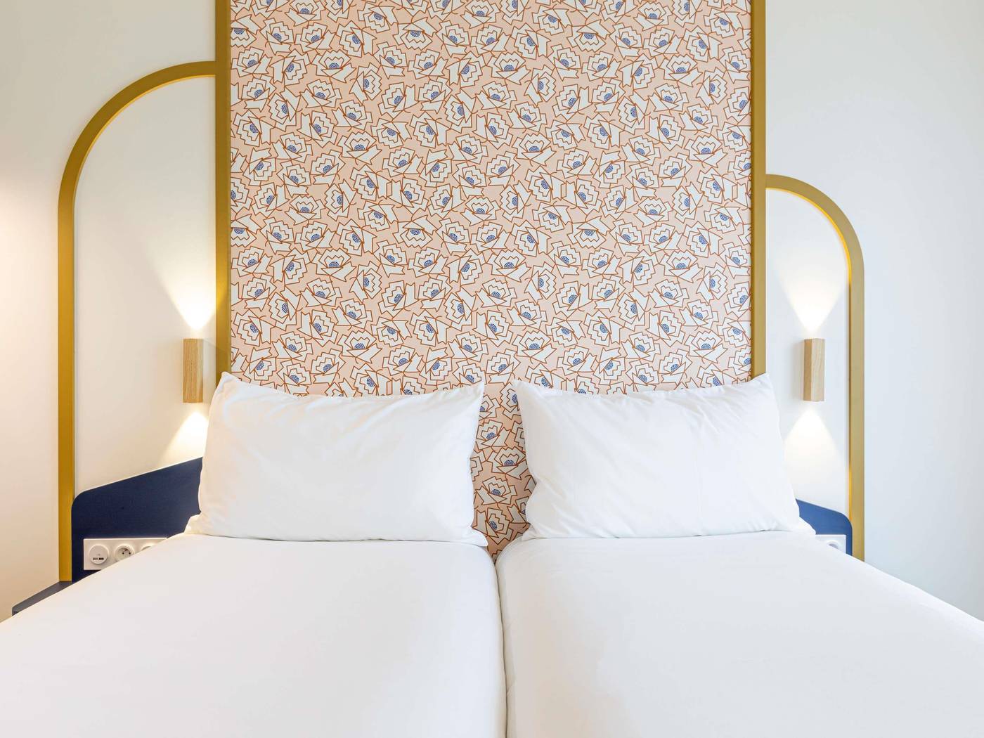 Ibis-Styles-Paris-Cambronne-Room-37