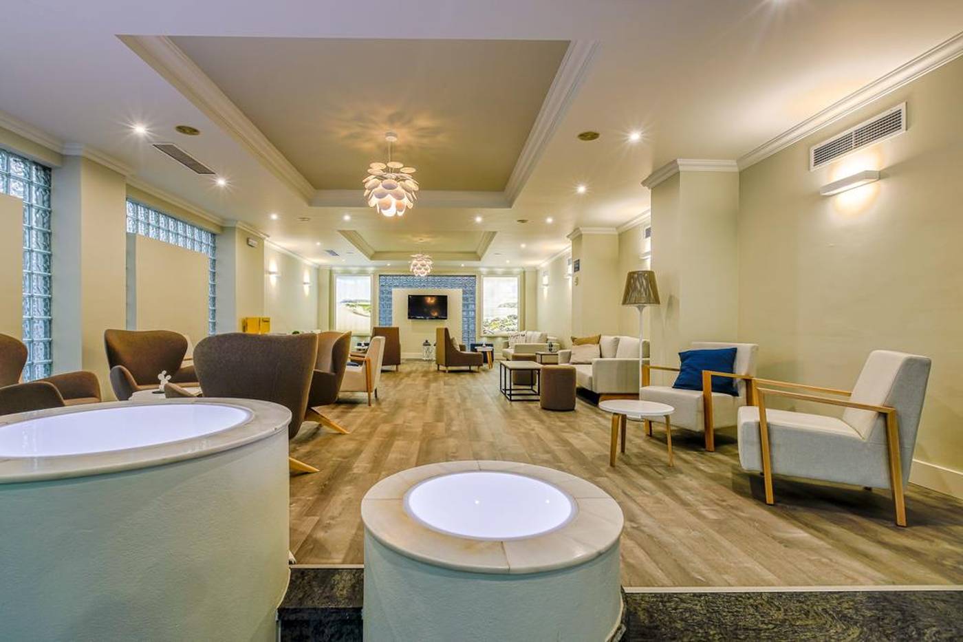 Villa-Laredo-Lobby-27