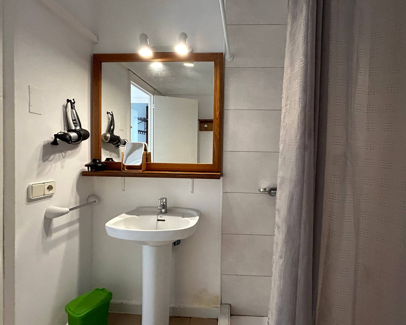 Nure-Mar-y-Mar-Room-37