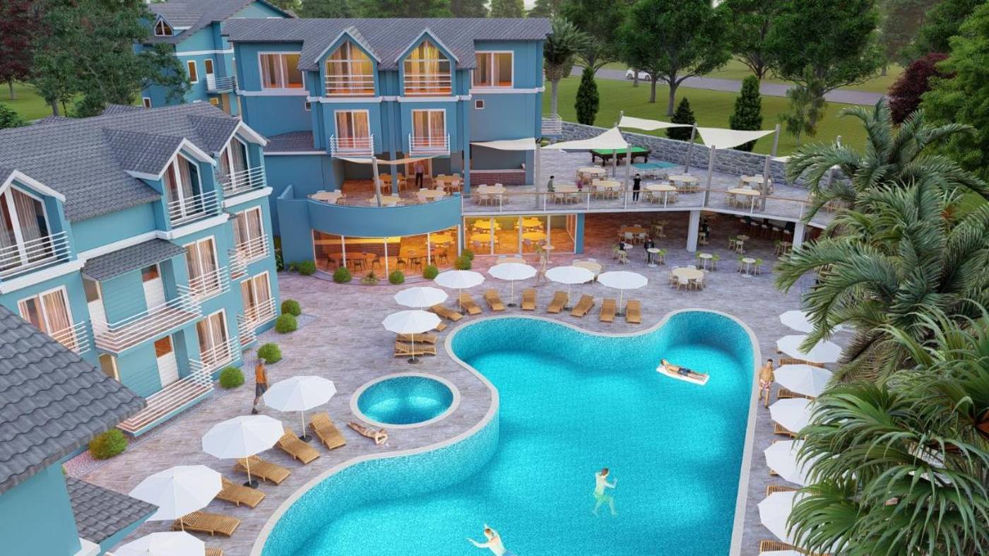 Blue-Pearl-Hotel-Lobby-9