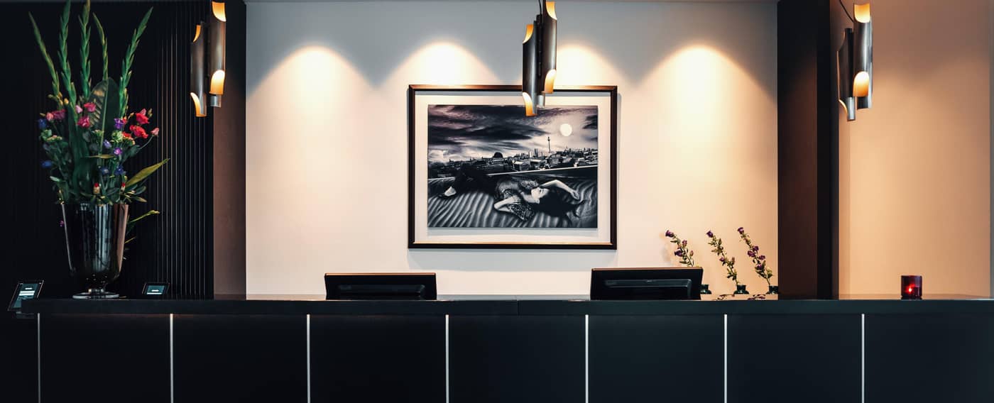 Holiday-Inn-Berlin-City-Center-East-P-Berg--an-IHG-hotel-General-view-10