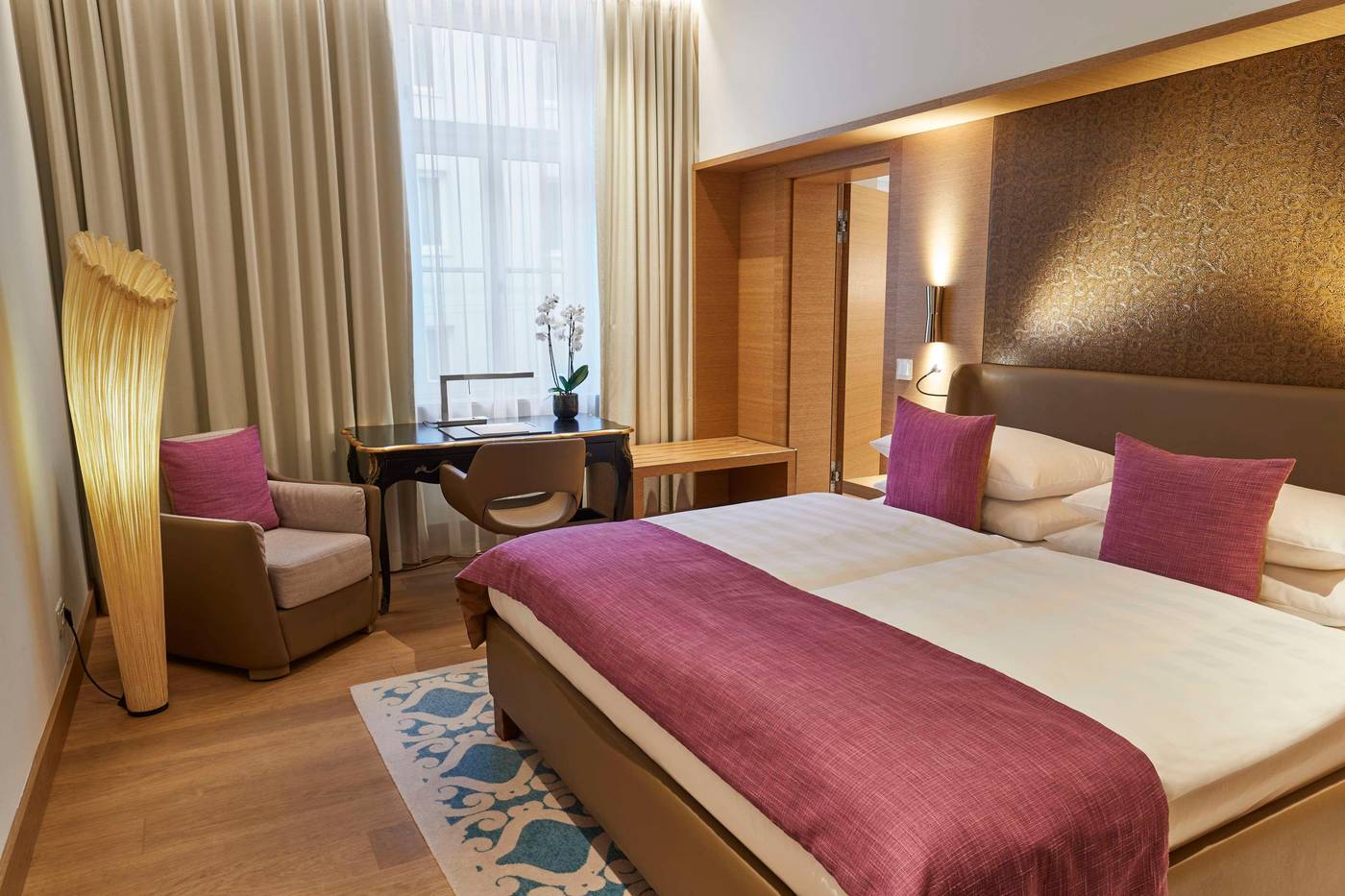 Hotel-Vier-Jahreszeiten-Kempinski-Munich-Room-37