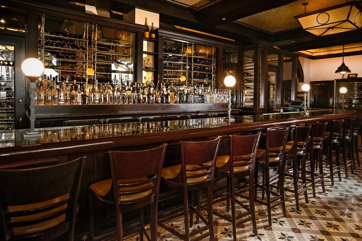 The-Reef-Atlantis-Bar-32