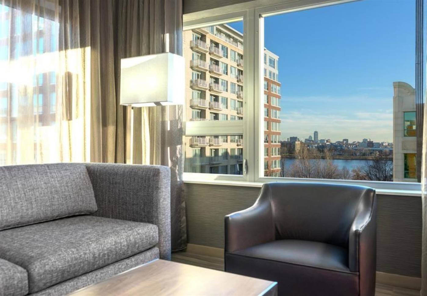 AC-Hotel-Boston-North-Room-28