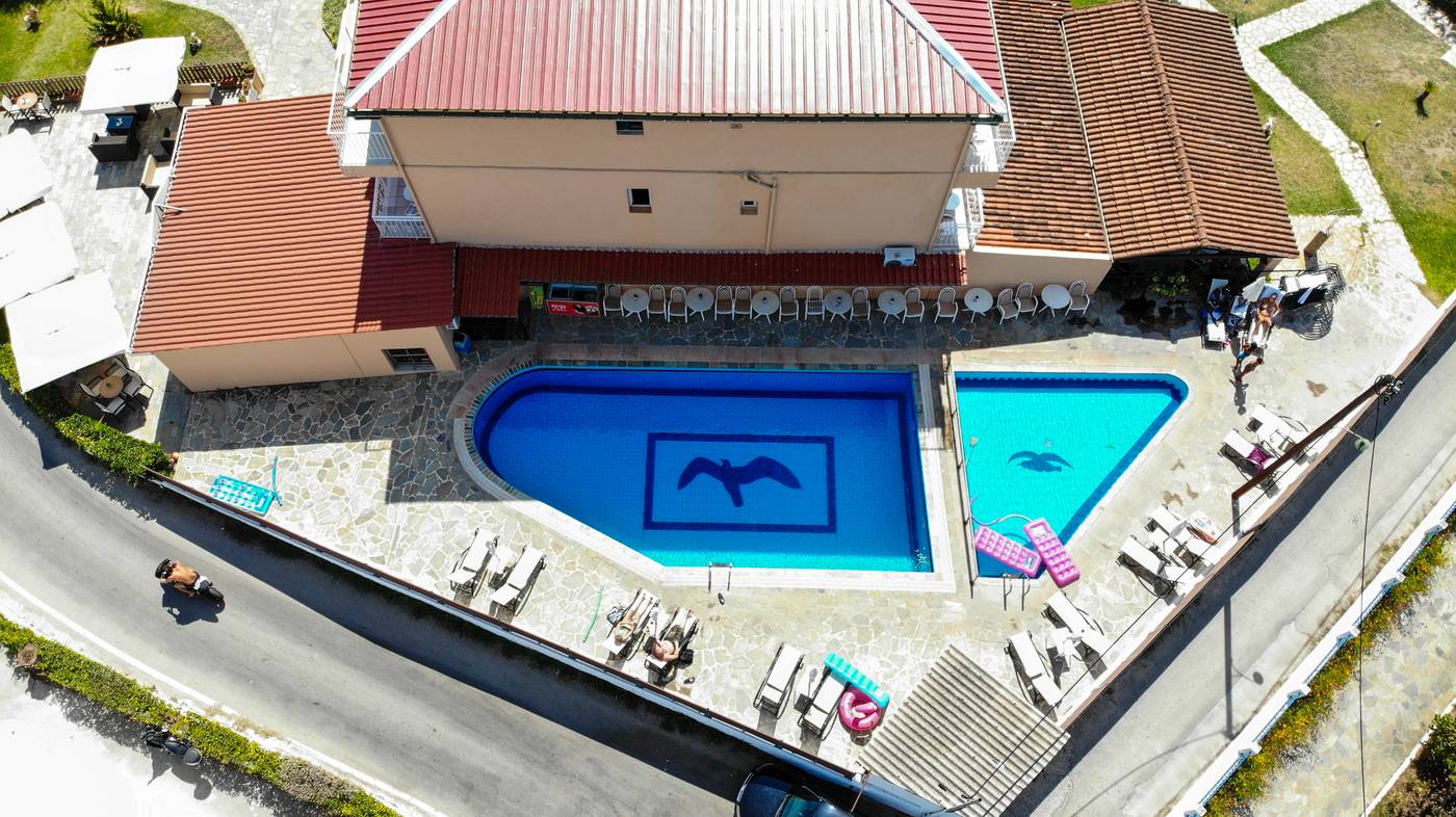 Sea-Bird-Pool-18