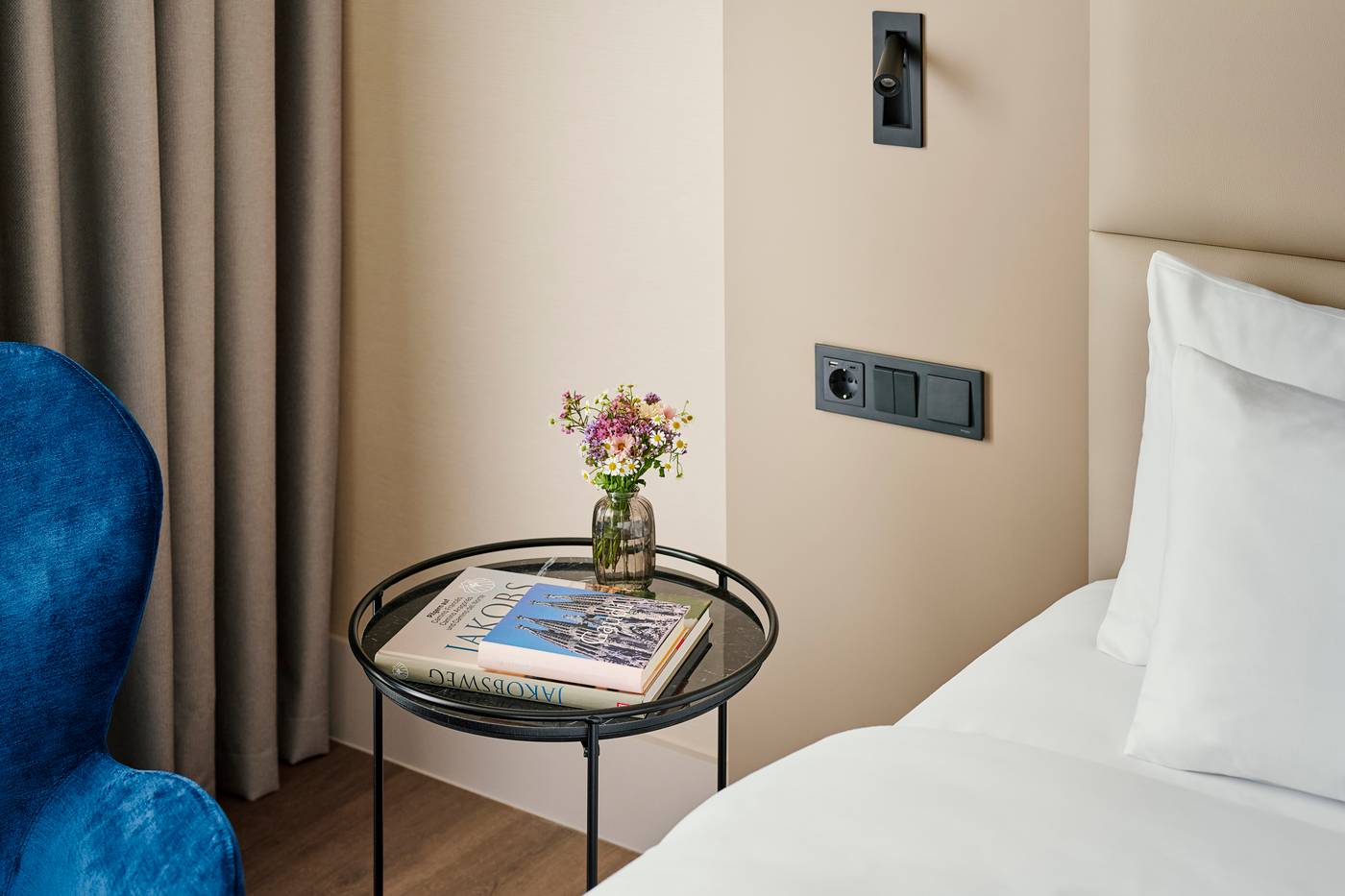 NH-Berlin-Kurfurstendamm-Room-11