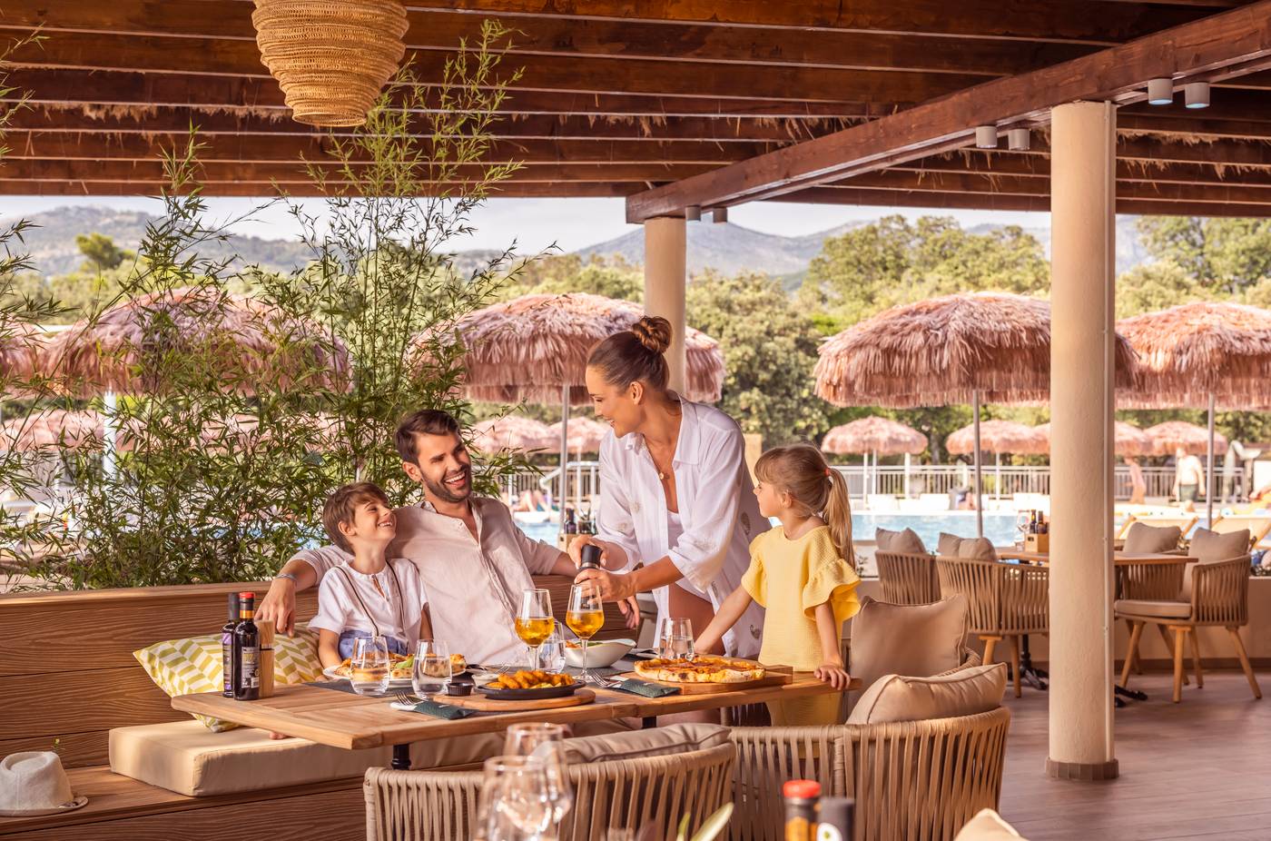 Tirena-Hotel-Restaurant-13