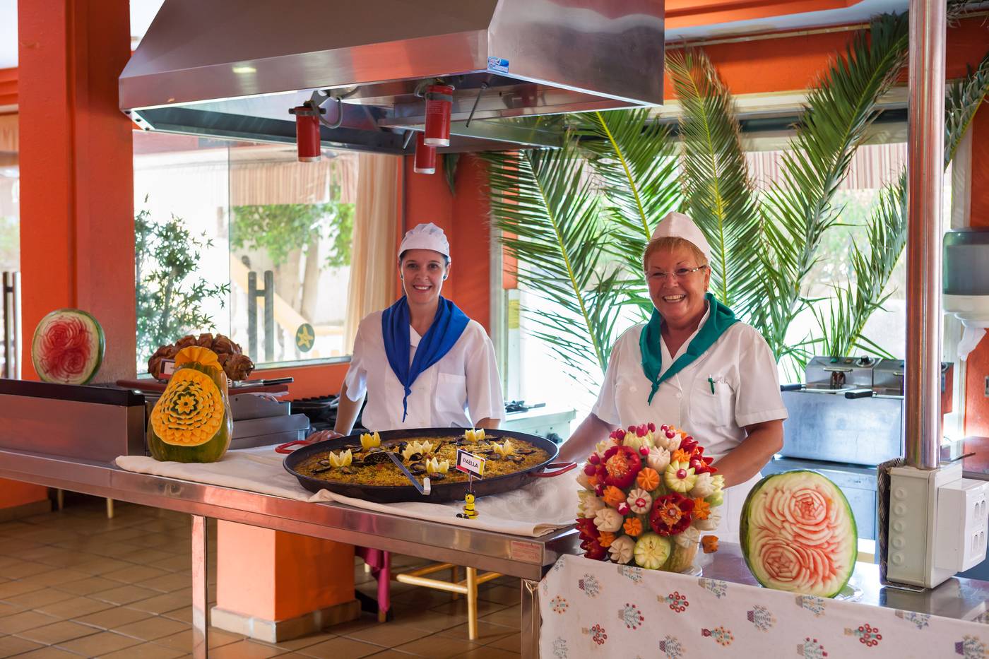 Caleta-Garden-Restaurant-24