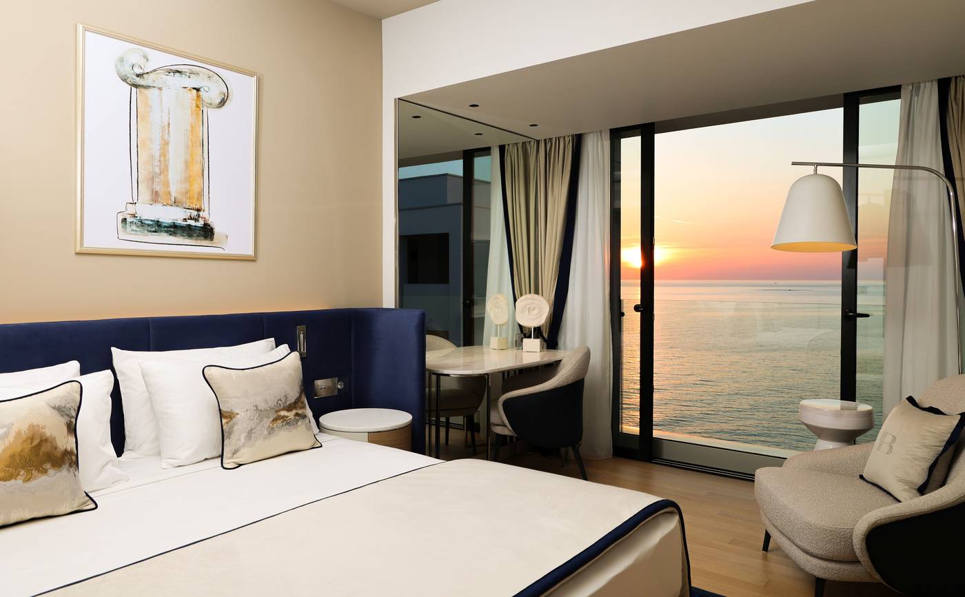 Grand-Hotel-Brioni-Pula--Radisson-Collection-Hotel-Room-23