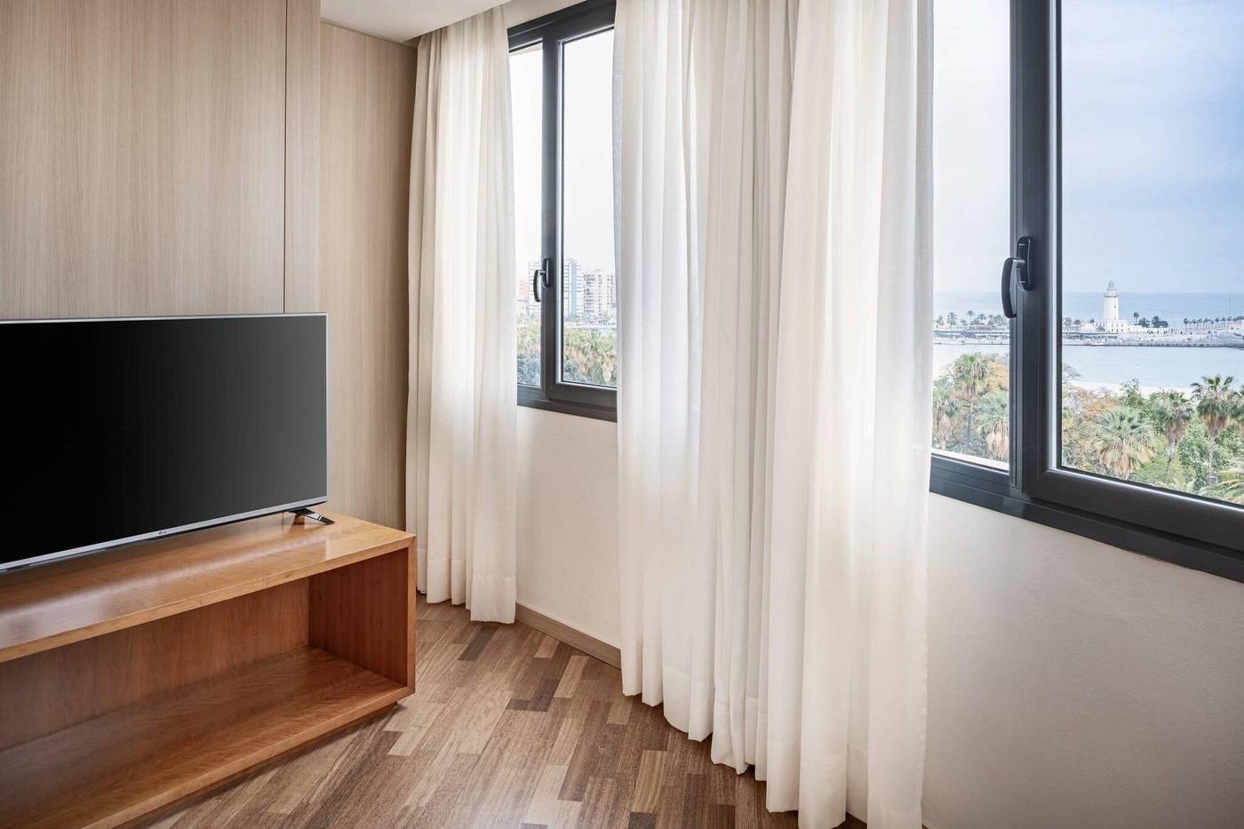 AC-Malaga-Palacio-Room-30