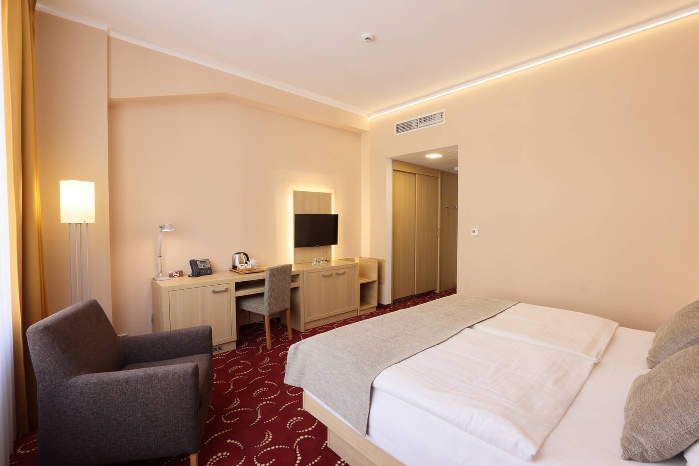 Hotel-Amarilis-Prague-Room-16