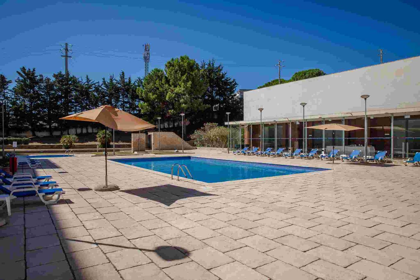 VIP-Executive-Santa-Iria-Hotel-Pool-34