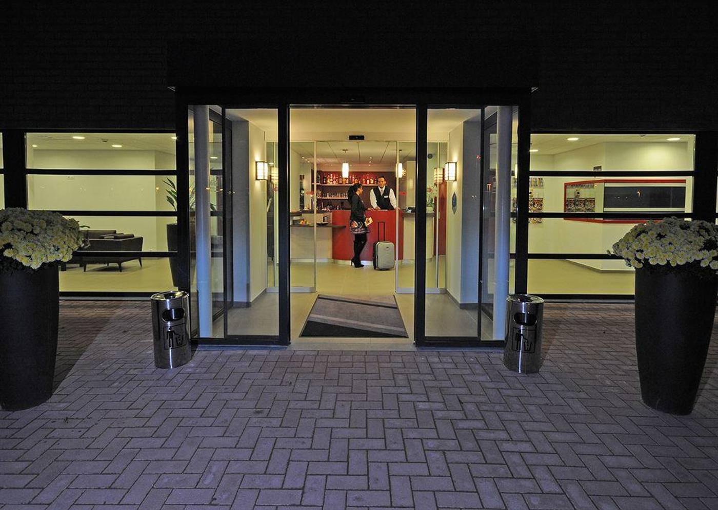 Balladins Charleroi-Belgium-GOSSELIES-General view-10