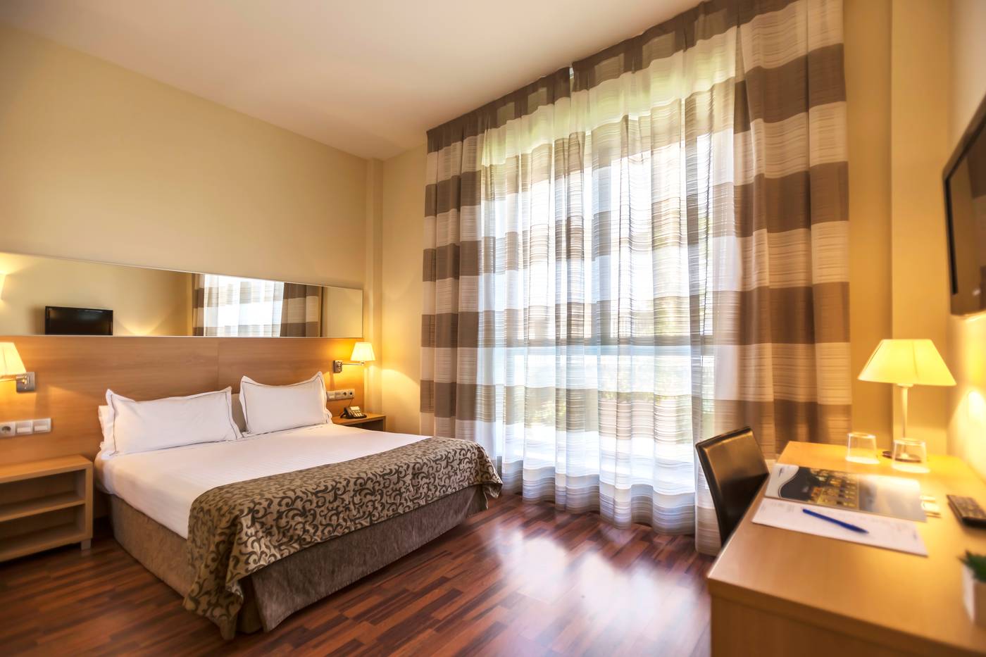 Desitges-Room-17