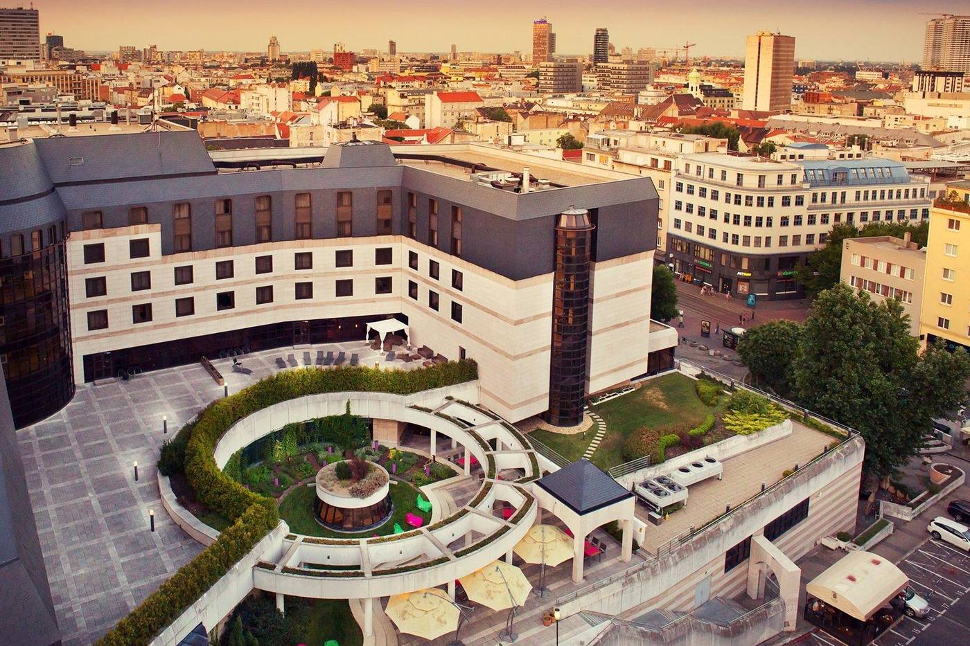 Crowne Plaza Bratislava-Slovakia-Bratislava-General view-7