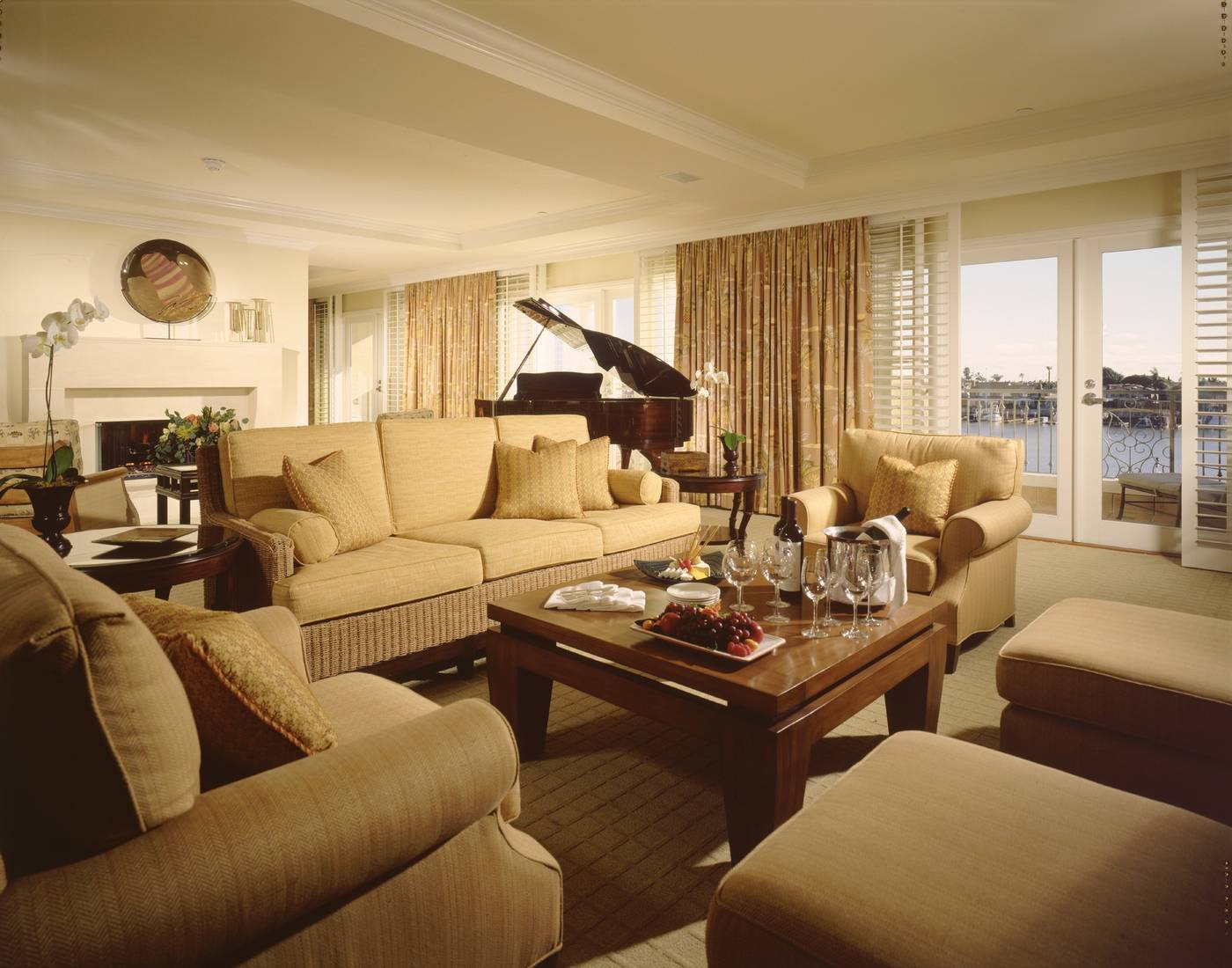 Balboa-Bay-Resort-Room-22
