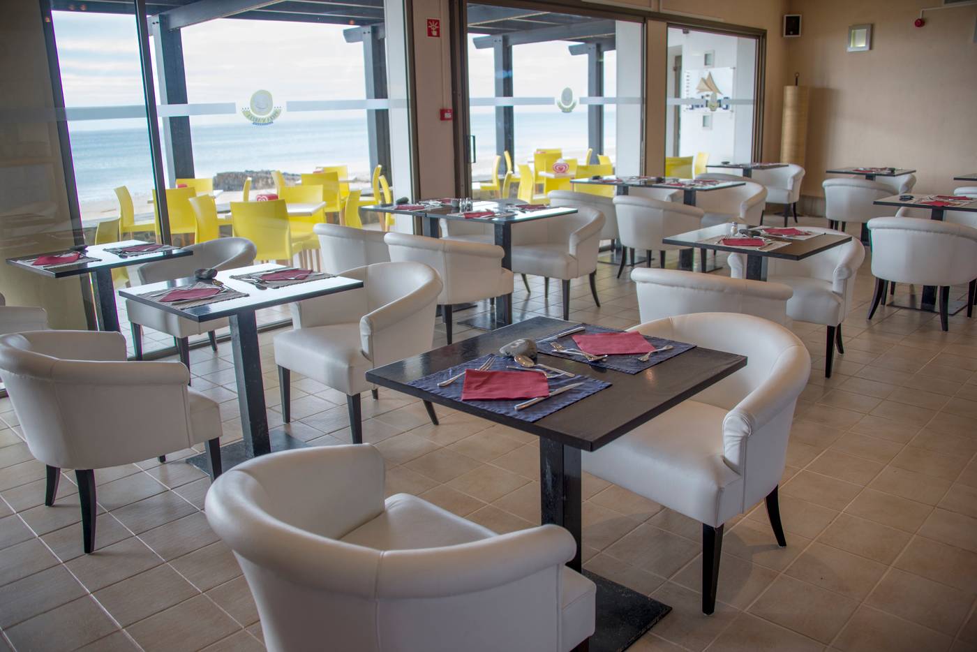 Torre-Praia-Restaurant-11