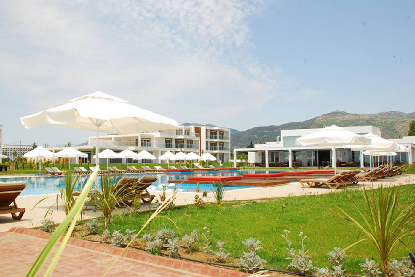Paradise Resort